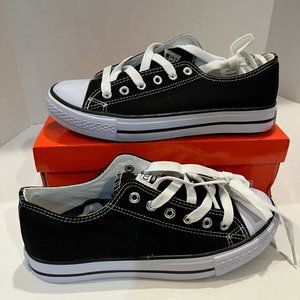 Compass P1730 Black White Shoes Size 8 Lifestyle Flat, NEW in Box